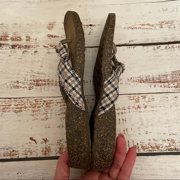 TEVA Women’s Size 7 Cork Houndstooth Flip Flops Sandals Summer Slip on shoe - Picture 5 of 11